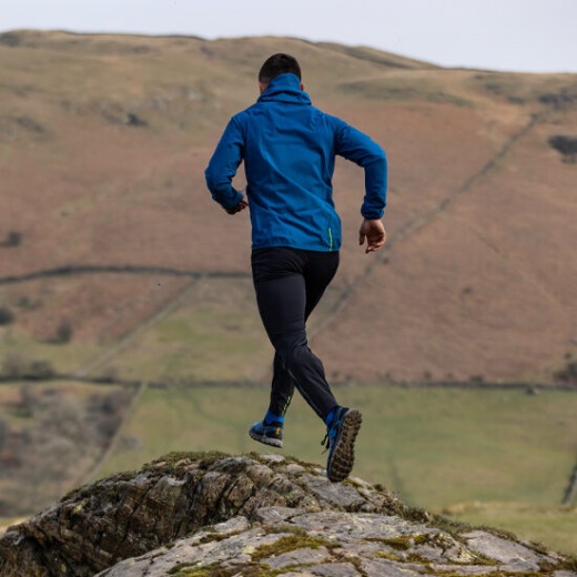 Inov-8 Sininen Myrskynkestävä Miesten Takki