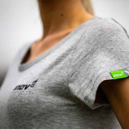 Inov-8 Luomupuuvillasta Valmistettu T-paita ''forged'' Naisten Vaaleanharmaa