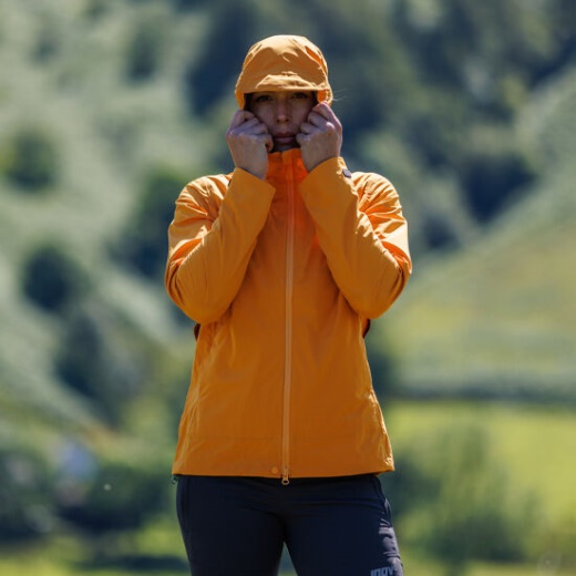 Keltainen Naisten Inov-8 Venturelite-takki